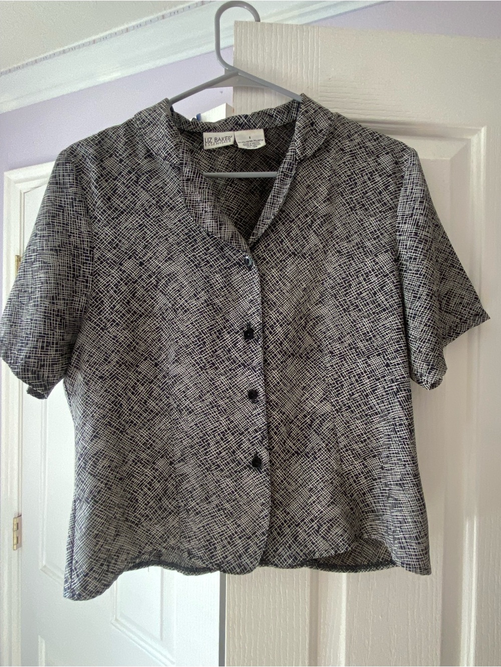 Liz Baker Black & White Short Sleeve Button-Front Shirt
